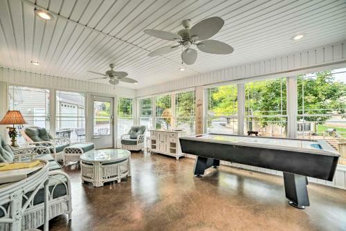 Kentucky Lake House With Great Outdoor Space!
