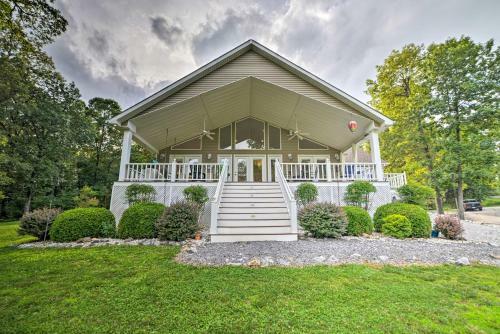 Kentucky Lake House With Great Outdoor Space!