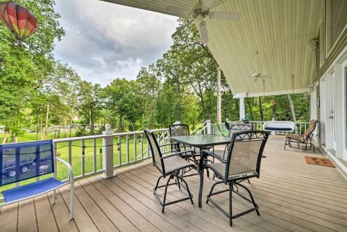 Kentucky Lake House With Great Outdoor Space!