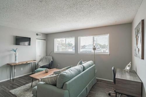 Apartamento Comfortable Getaway In Wichita W Pool