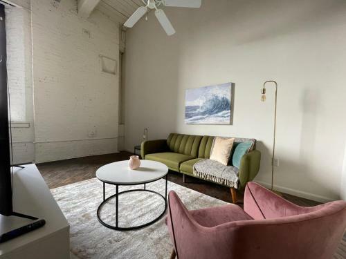 Apartamento Classic Downtown Louisville Lofts