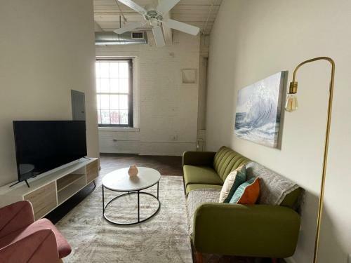 Apartamento Classic Downtown Louisville Lofts