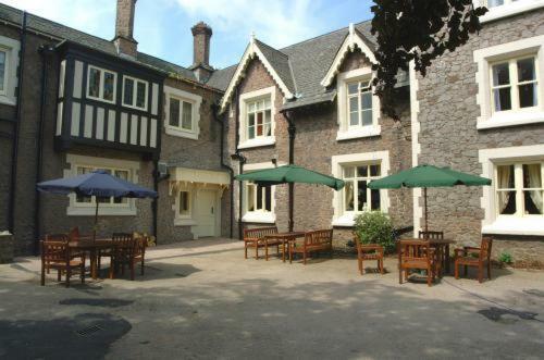 Hostal The Hunting Lodge