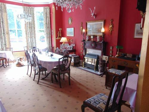 Bed & Breakfast Holywell House