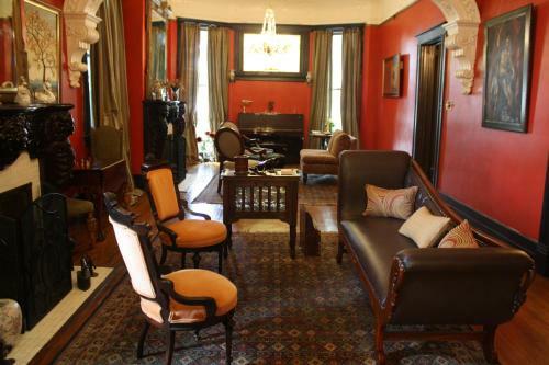 Bed & Breakfast Canal Street Inn