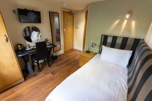 Legacy Great Hallingbury Manor Hotel