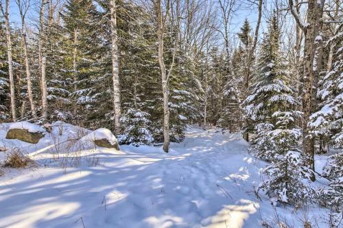 Gorgeous Cabin-style Home Near Rangeley Lake!