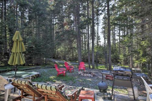 Cozy Cottage On Cat Cove With Wraparound Deck!