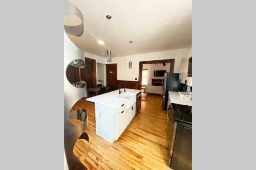 Apartamento Stunning - Modern 2 Bedroom Victorian Mansion Pad