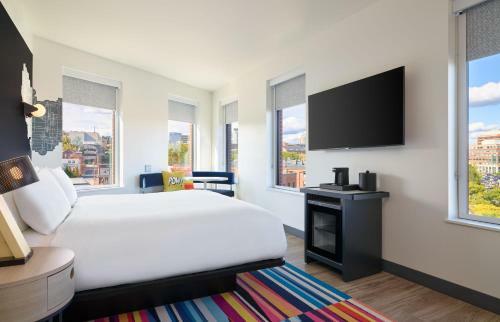 Hotel Aloft Portland Maine