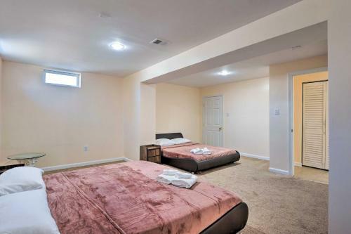 Roomy Ellicott City Apartment With Backyard!