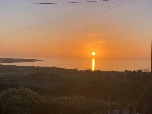 Amazing 3-bed Cottage In Llanfair With Ocean Views