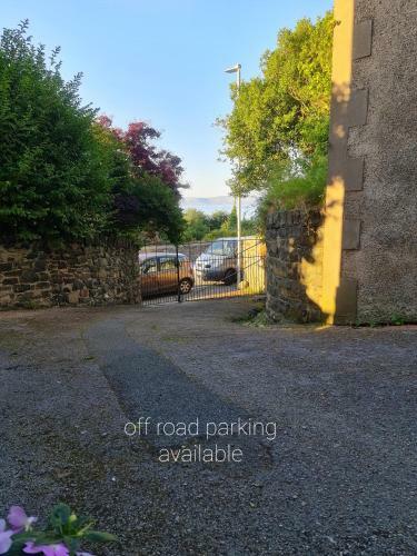 Stunning Sea View Immaculate 4-bed Family House