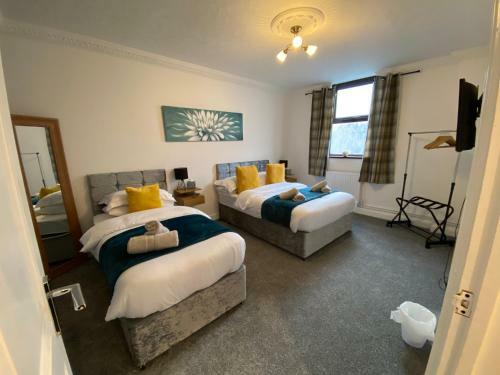 Home From Home 3 Bed Spacious Apartment In Swansea