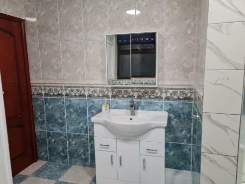 Home From Home 3 Bed Spacious Apartment In Swansea
