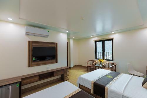 Dzung Lai Bay View Hotel