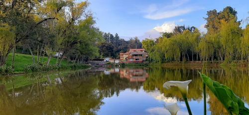 Hacienda Moncora Caba�a Lago P2