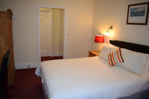Hotel Coastal Park Accommodation & Grill