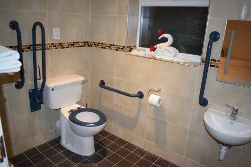 Hotel Coastal Park Accommodation & Grill
