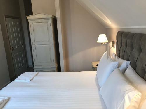 Hostal St.lawrence Hotel
