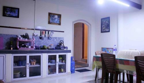 Anura Home Stay