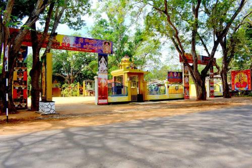 Hostal Sri Mayura Holiday Resort