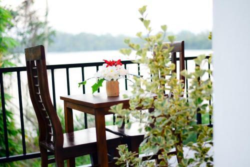 Lodge Shady Lake Resort