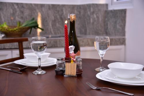 The Lily Holiday Apartment