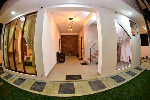 The Lily Holiday Apartment