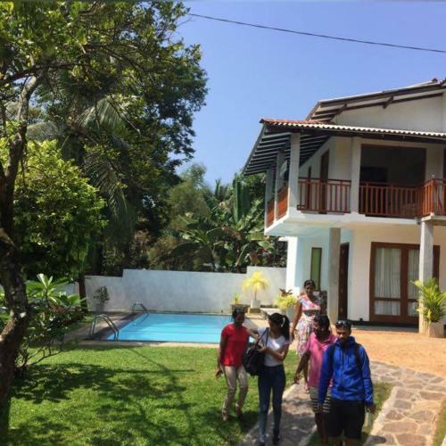 Villa Blue Water Family Hikkaduwa