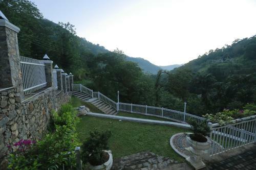 Lodge Mansion In Kandy Valley's