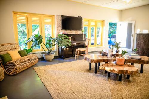 Albergue Banana Bunks