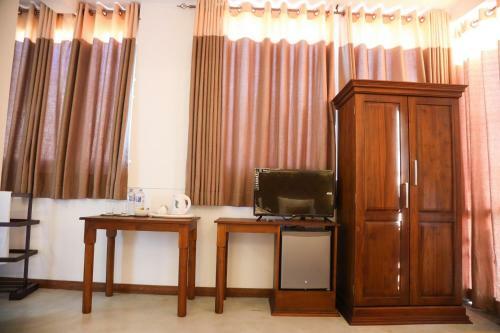 Hotel Crown & Crown Kandy