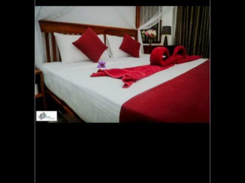 Hostal Kings Marine Sk Town