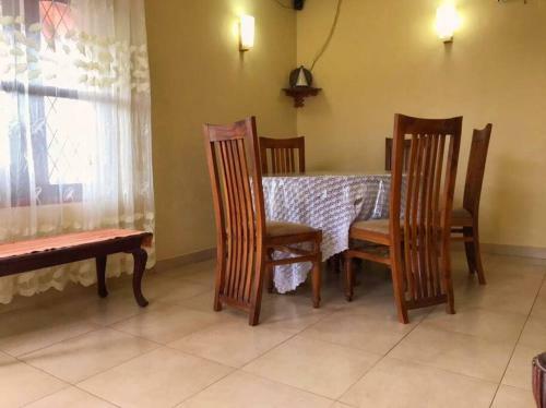 Apartamento Lovely 3 Bedroom Space With Free Parking