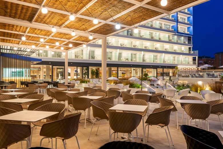Hotel Azure