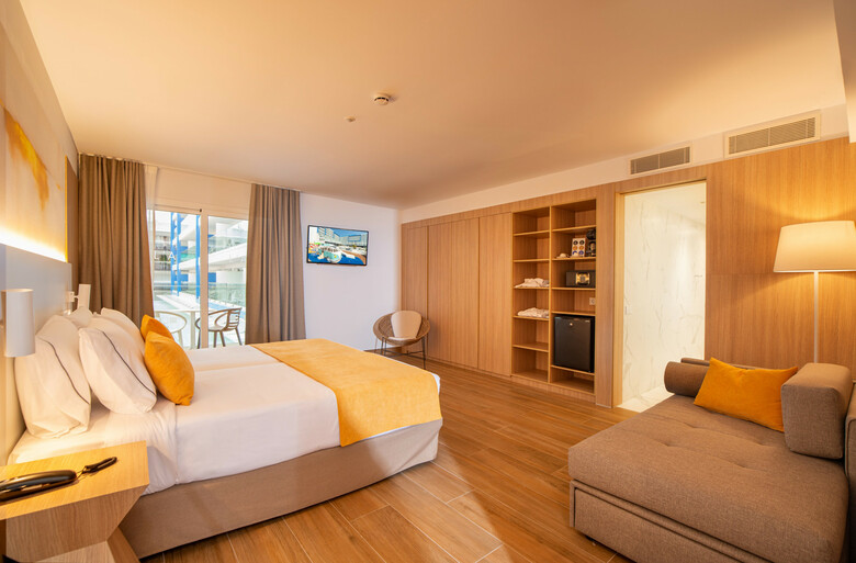 Hotel Azure