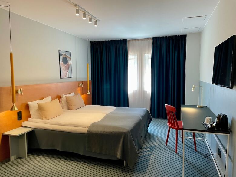 Hotel Quality Globe