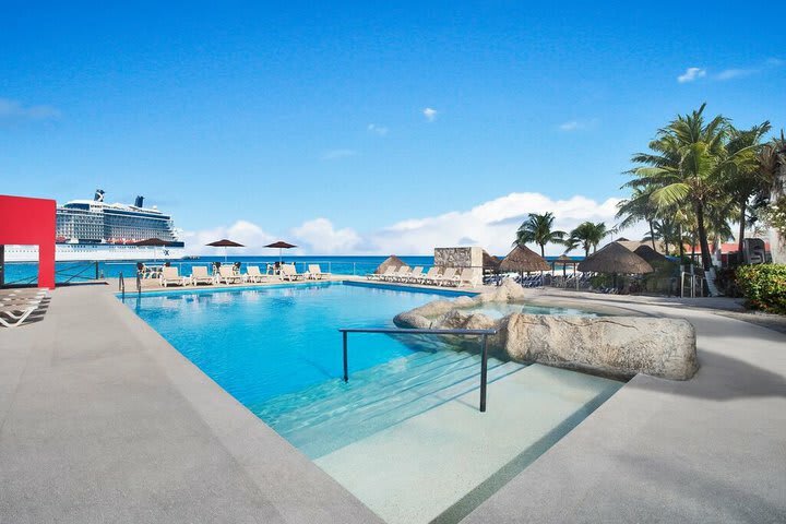 Hotel El Cid La Ceiba Beach