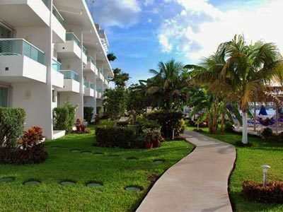 Hotel El Cid La Ceiba Beach