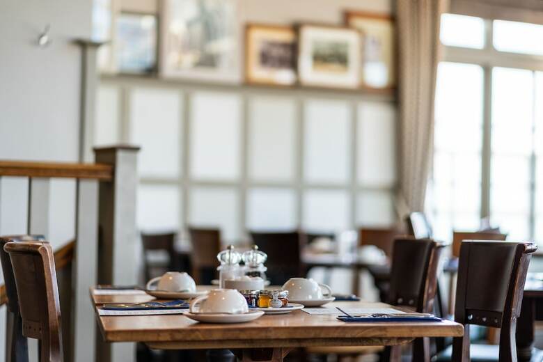 Botany Bay Hotel