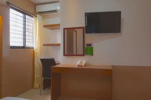 Hotel Vaccinated Staff-oyo 673 Mambaling Pension 2