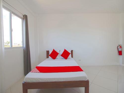Hotel Oyo 778 Fat J Apartelle