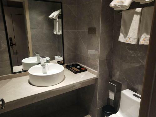 ??????? Tourist Garden Hotel