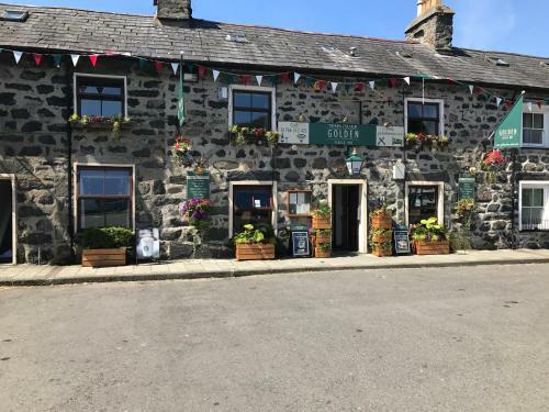Posada The Golden Fleece Inn