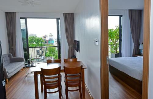 Long Garden Apartment