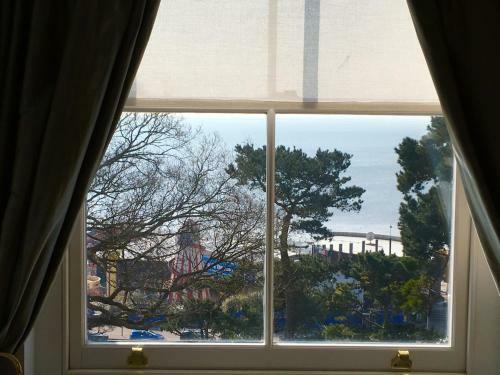 Hostal Pier View