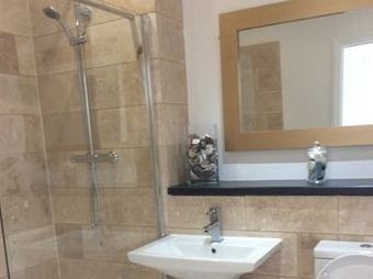 Hostal Pebbles Guest House