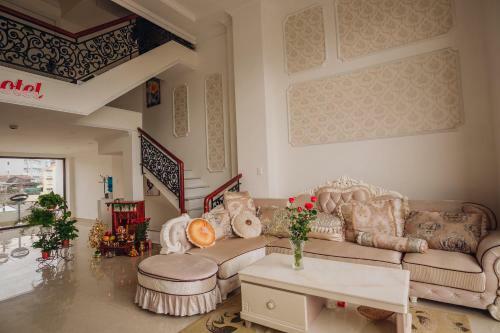Apartamento Ngan Pho Studio & Hotel
