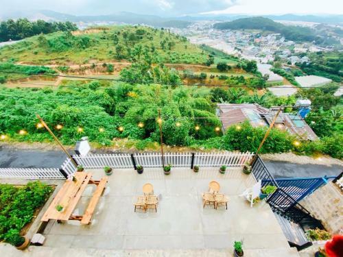 Motel Nh� M�nh Homestay
